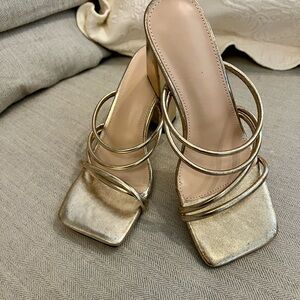 NEW!! Elegant Gold Women's Heels